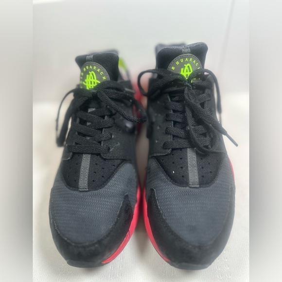 Nike Air Huarache
Hyperpunch main image 5